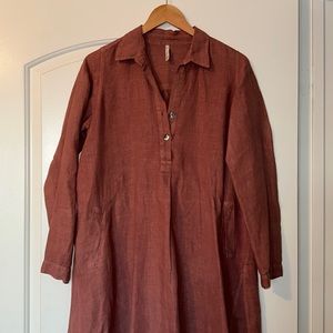 Linen burgundy dress with 2 pockets